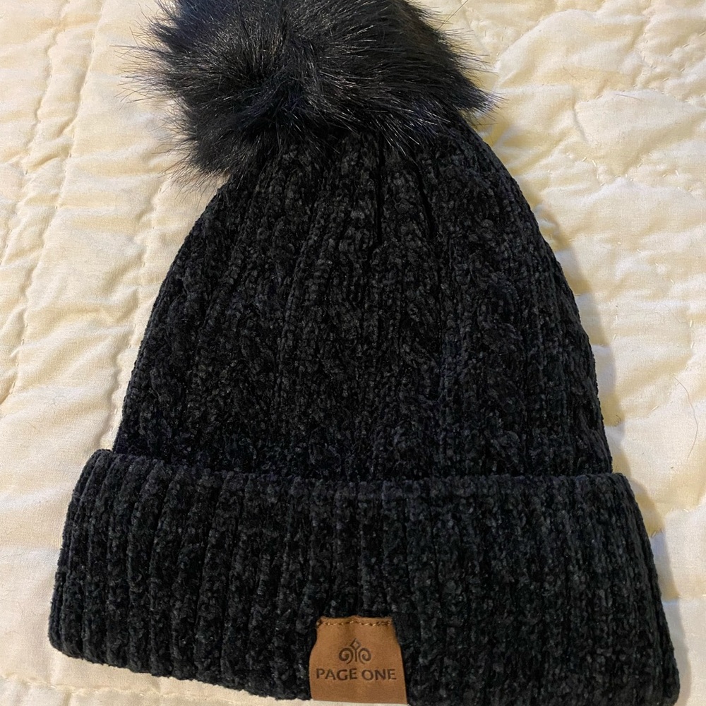 Page One soft knit beanie Pom hat.